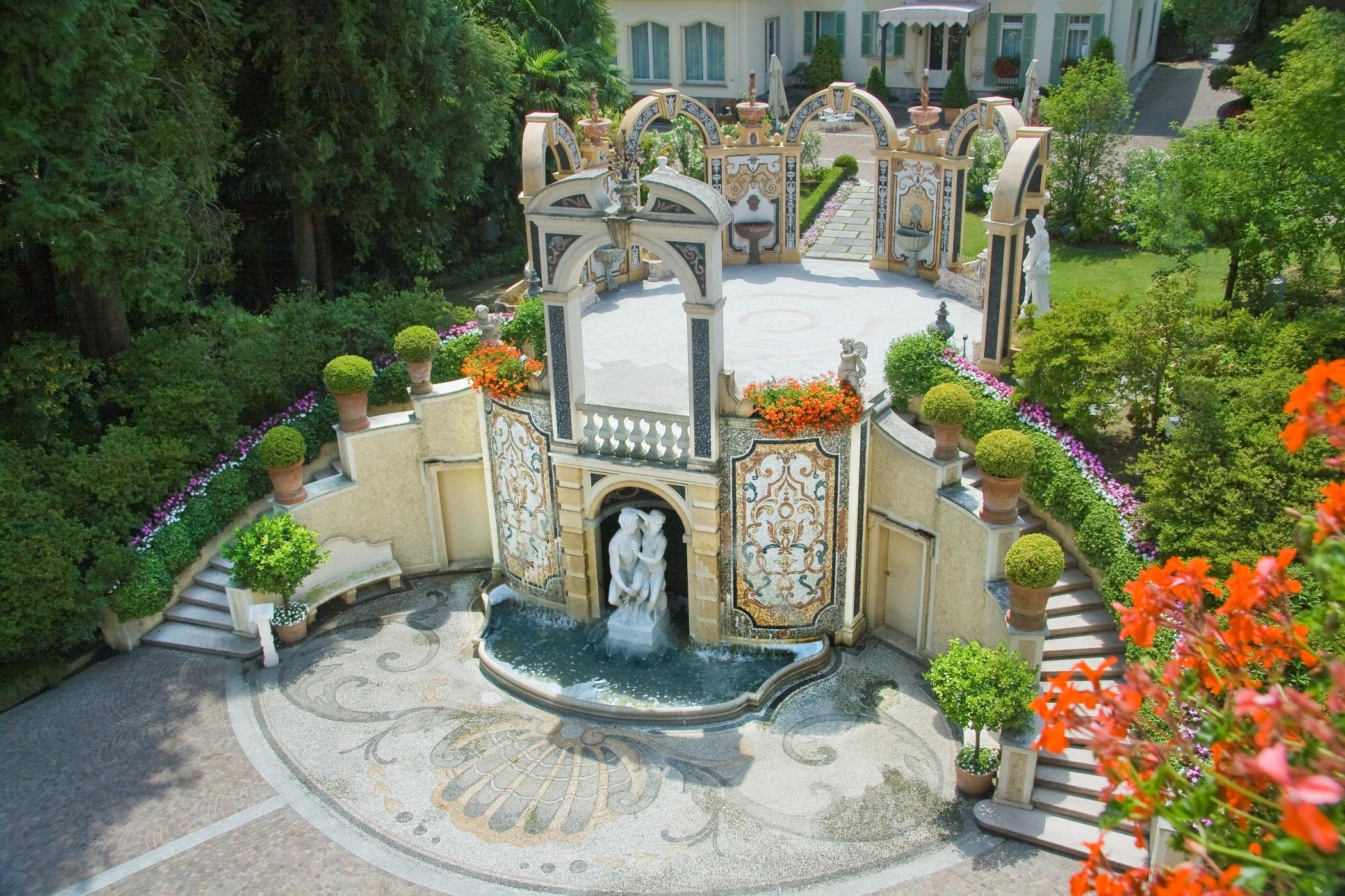 Hotel Grand Des Iles Borromees & 5*