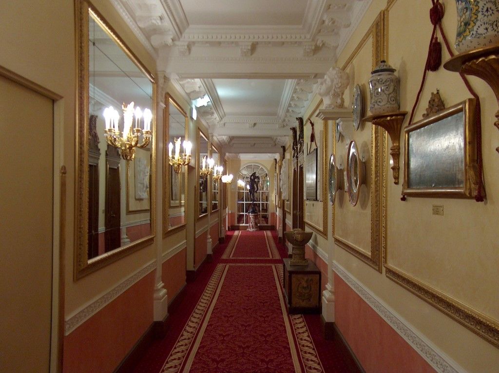 Grand Des Iles Borromees & Hotel